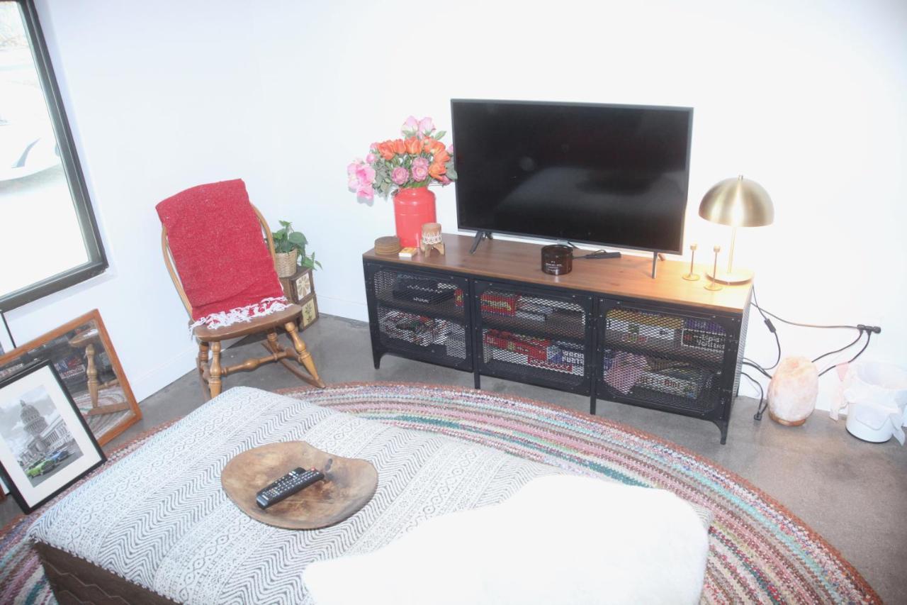 Cozy Fresh Desert Hideaway, 5 Mins To Joshua Tree Twentynine Palms Bagian luar foto