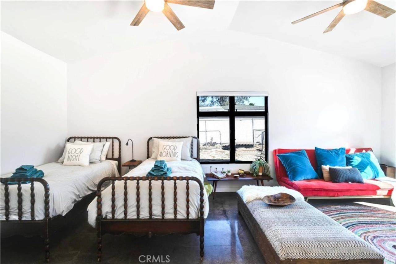 Cozy Fresh Desert Hideaway, 5 Mins To Joshua Tree Twentynine Palms Bagian luar foto