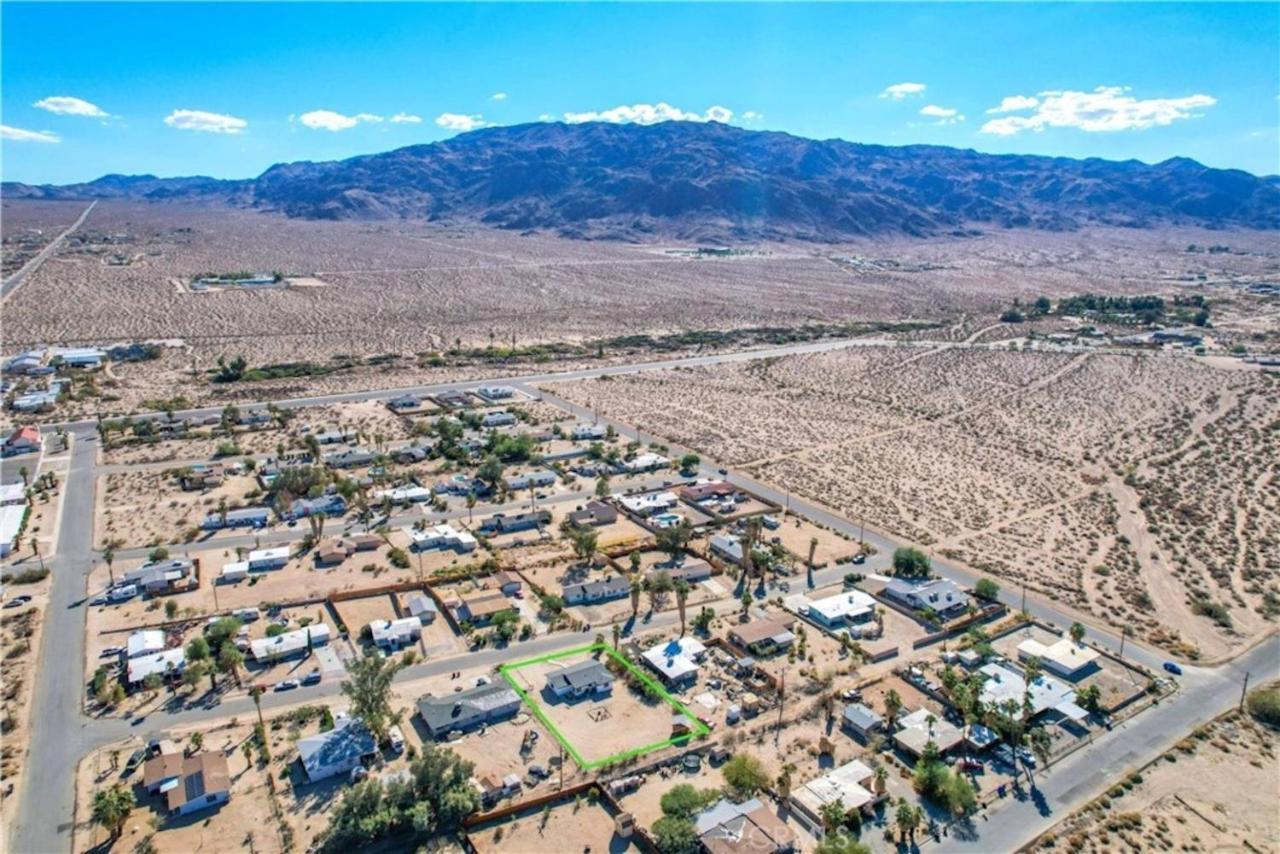 Cozy Fresh Desert Hideaway, 5 Mins To Joshua Tree Twentynine Palms Bagian luar foto