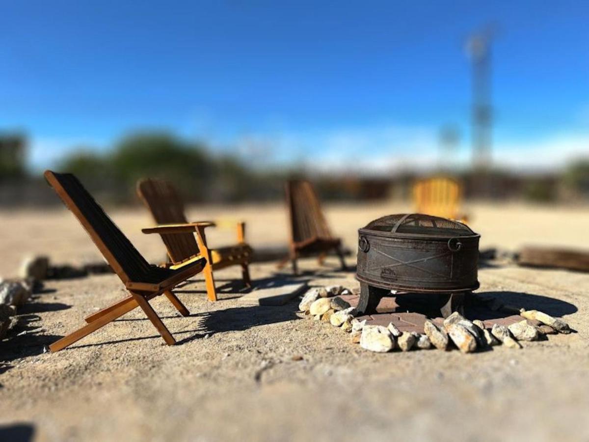 Cozy Fresh Desert Hideaway, 5 Mins To Joshua Tree Twentynine Palms Bagian luar foto