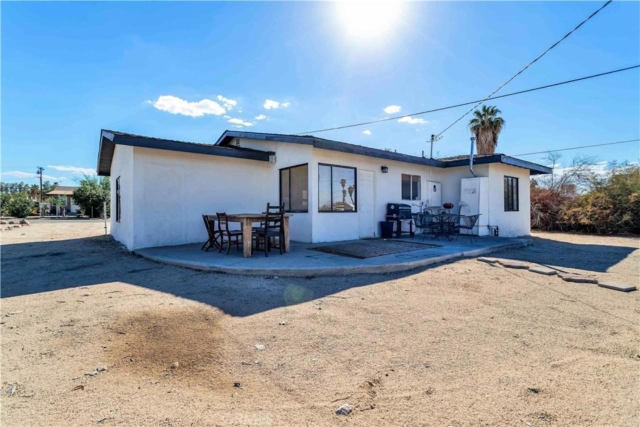 Cozy Fresh Desert Hideaway, 5 Mins To Joshua Tree Twentynine Palms Bagian luar foto
