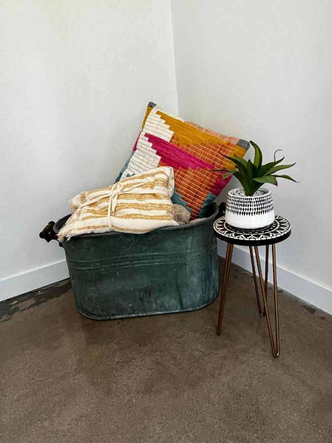 Cozy Fresh Desert Hideaway, 5 Mins To Joshua Tree Twentynine Palms Bagian luar foto